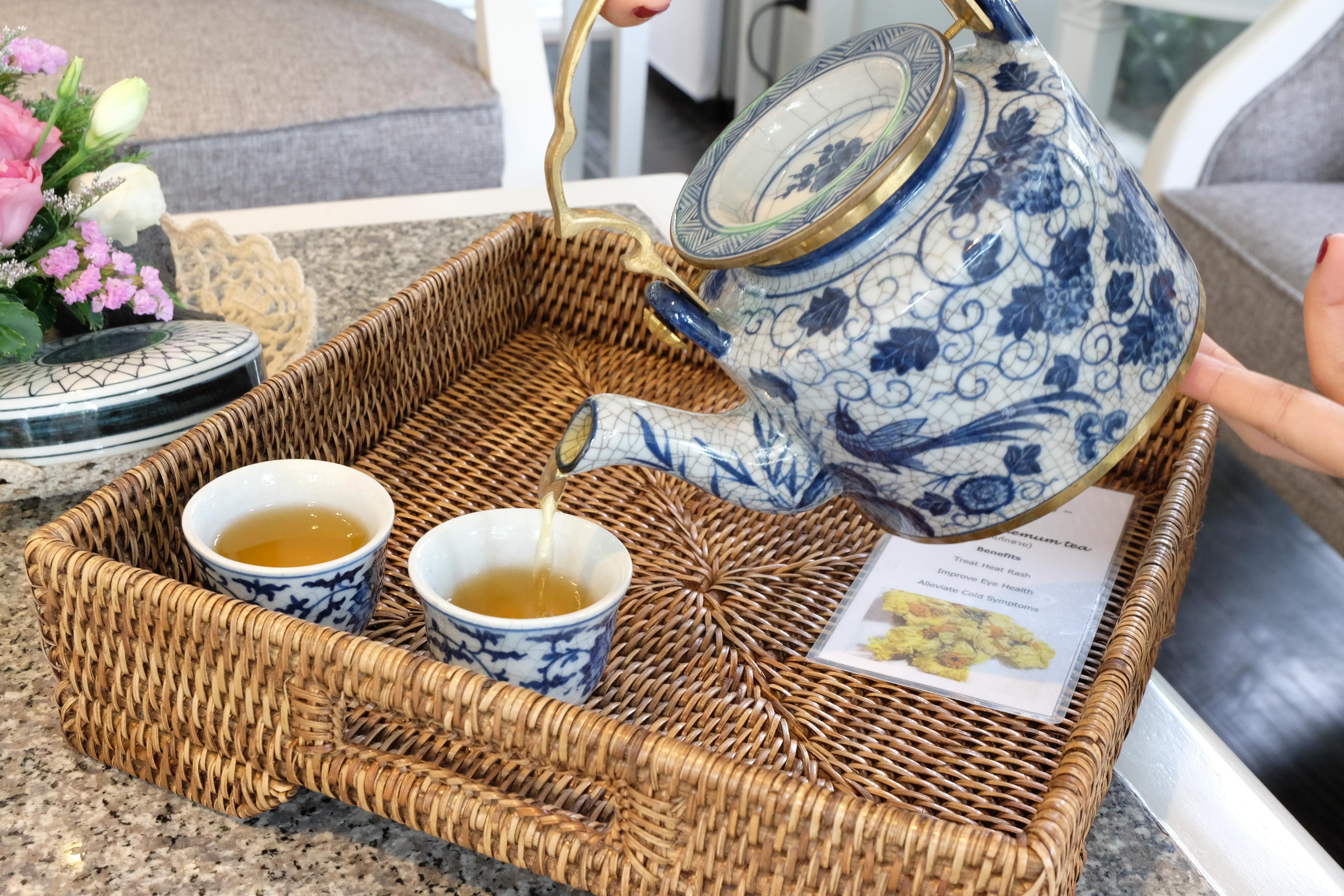 The Raweekanlaya Banguecoque Exterior foto A tea tray